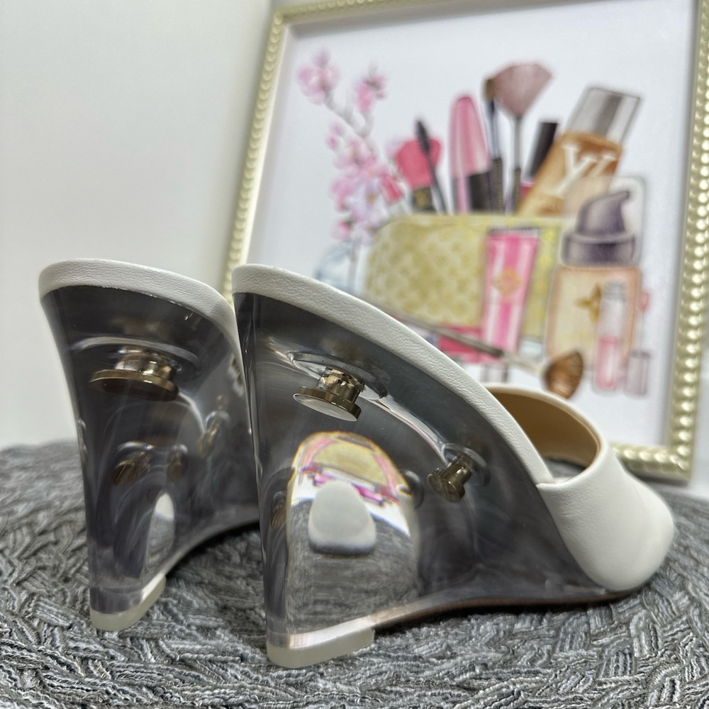 VERONICA BEARD Dali Lucite Wedge in Coconut - Picture 4 of 9